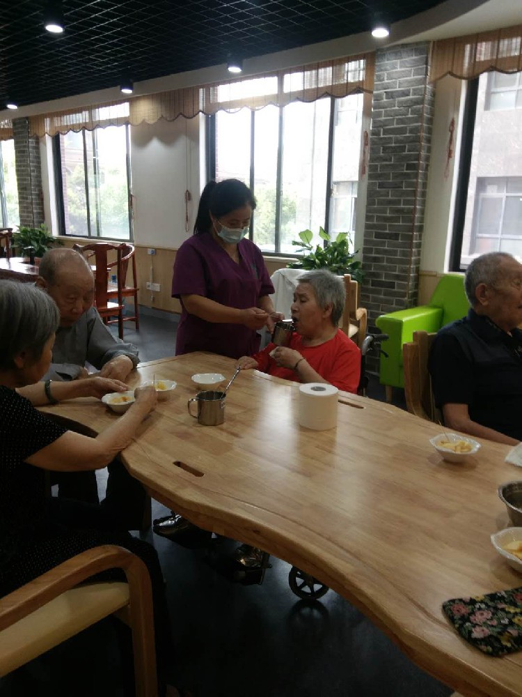 中风脑梗偏瘫老人